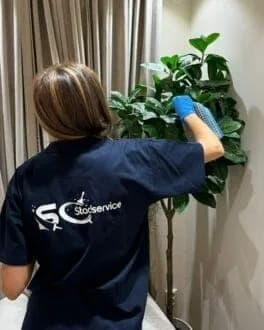 Städpersonal i arbete